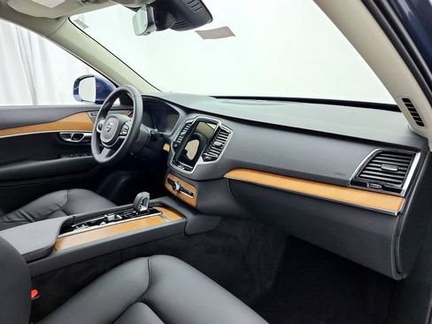 Certified 2024 Volvo XC90 T8 Plus w/ Protection Package Premier AWD/4WD image 17