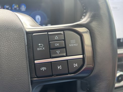 Used 2024 Ford F150 Platinum AWD/4WD image 19