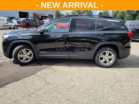 Used 2019 GMC Terrain SLE w/ Driver Convenience Package AWD/4WD image 6