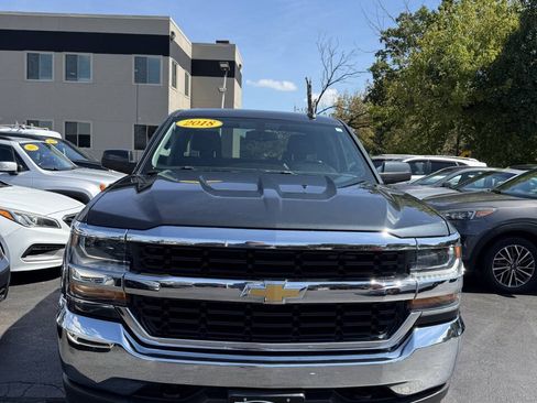 Used 2018 Chevrolet Silverado 1500 LT AWD/4WD image 3