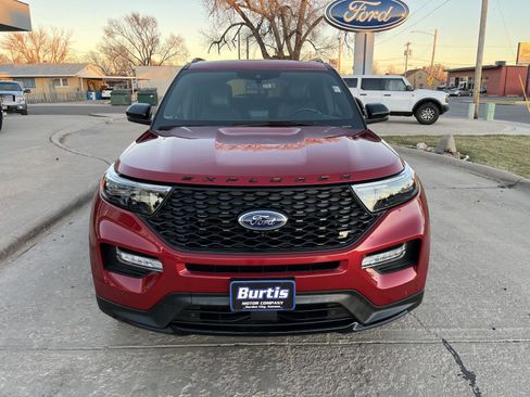 Used 2020 Ford Explorer ST w/ ST Street Pack image 3