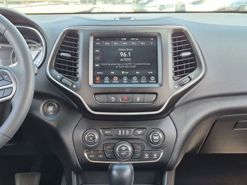Used 2022 Jeep Cherokee Latitude Lux w/ Sun & Sound Group FWD image 29