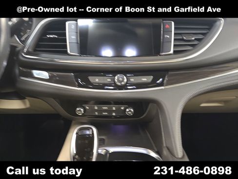 Used 2021 Buick Enclave Essence w/ Sound and Sites Package image 18