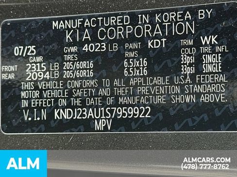 Used 2025 Kia Soul LX w/ LX Technology Package FWD image 35