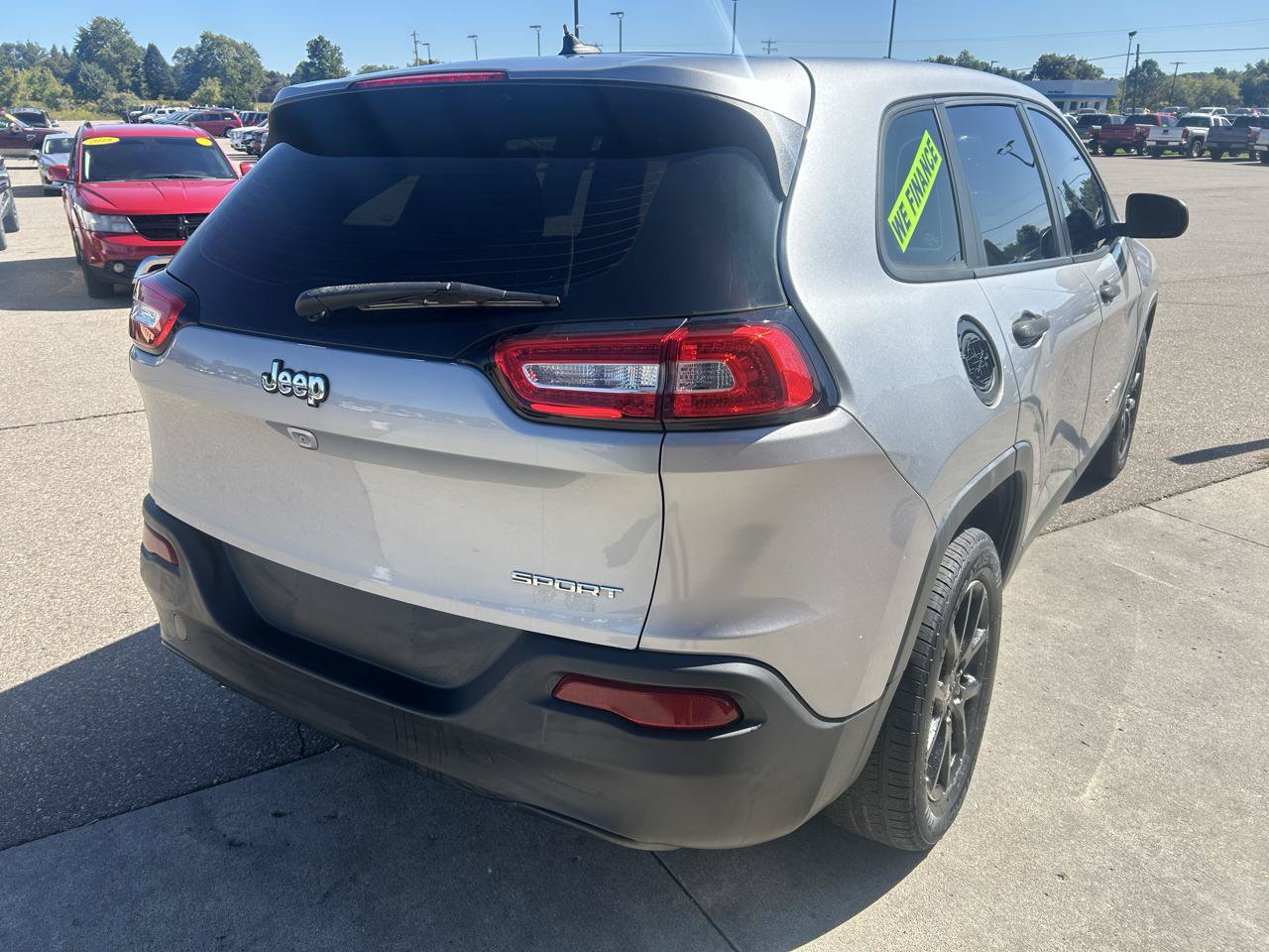 Used 2014 Jeep Cherokee Sport FWD image 5