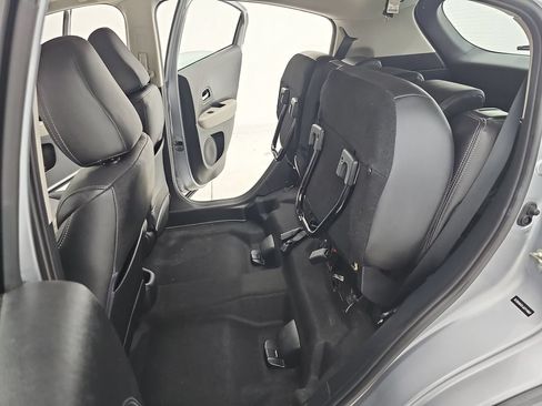 Used 2018 Honda HR-V LX image 18