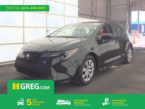 Used 2022 Toyota Corolla LE image 1