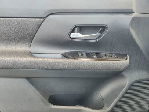 New 2026 Nissan Kicks SV image 17