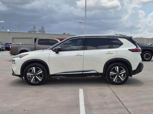 Used 2023 Nissan Rogue SL w/ SL Premium Package FWD image 3
