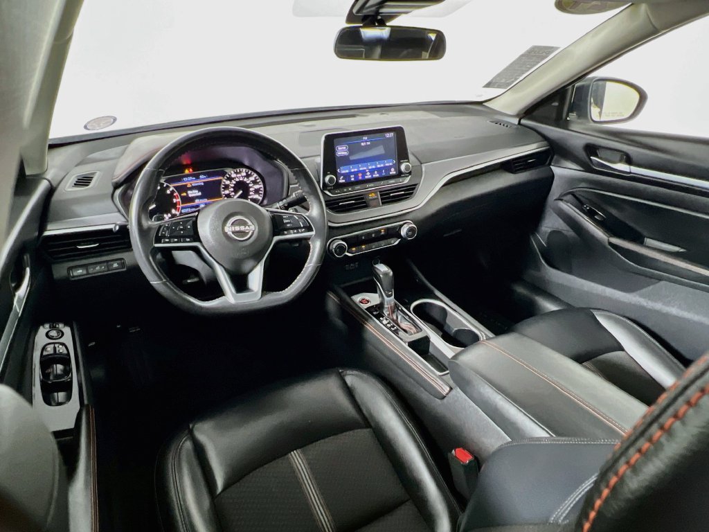 Used 2024 Nissan Altima 2.5 SR FWD image 28