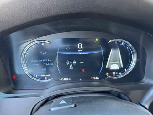 Used 2018 Cadillac Escalade ESV Premium Luxury AWD/4WD image 31