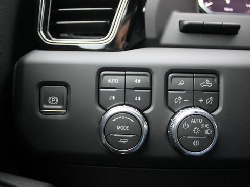 New 2026 GMC Sierra 2500 AT4 image 12