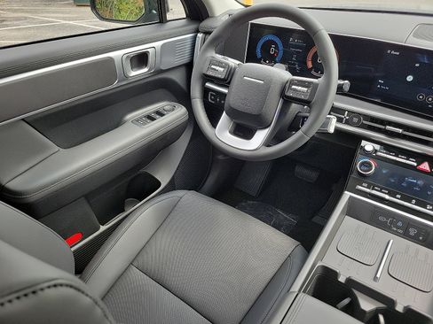 Used 2025 Hyundai Santa Fe XRT AWD/4WD image 9