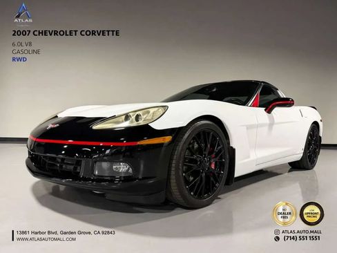 Used 2007 Chevrolet Corvette Coupe w/ Preferred Equipment Group RWD image 1