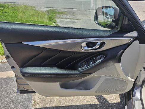 Used 2015 INFINITI Q50 Premium w/ Navigation Package RWD image 18