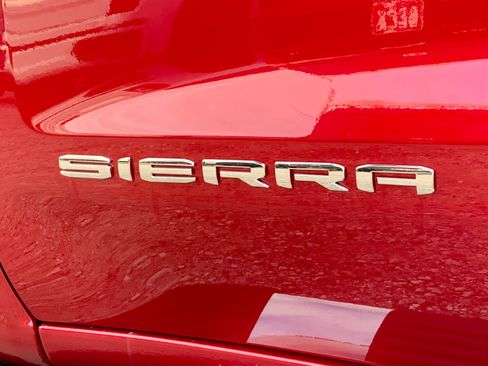 New 2026 GMC Sierra 1500 SLT image 21