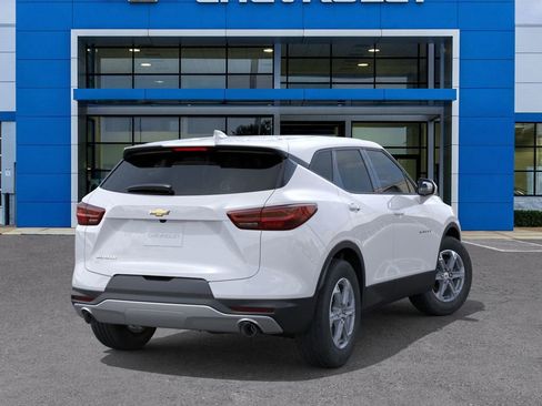 New 2026 Chevrolet Blazer LT image 4