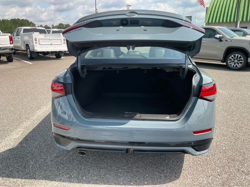 Used 2024 Nissan Sentra SR w/ SR Premium Package FWD image 22