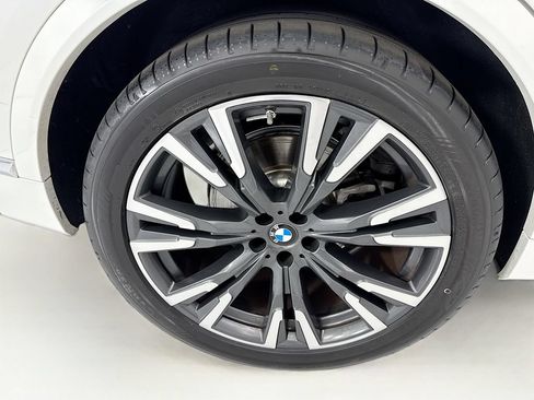 Certified 2024 BMW X7 xDrive40i AWD/4WD image 33