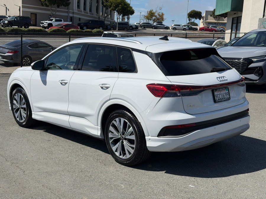 Used 2023 Audi Q4 e-tron Premium Plus w/ Premium Plus RWD image 7