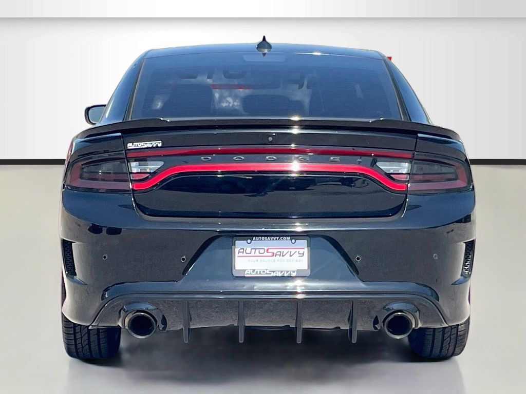 Used 2022 Dodge Charger R/T RWD image 6