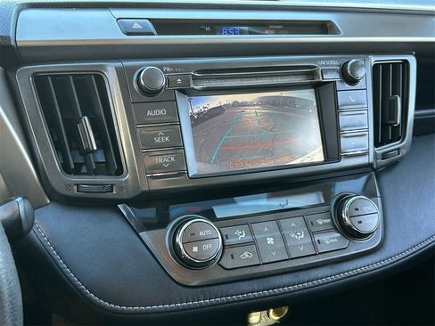 Used 2013 Toyota RAV4 XLE image 24