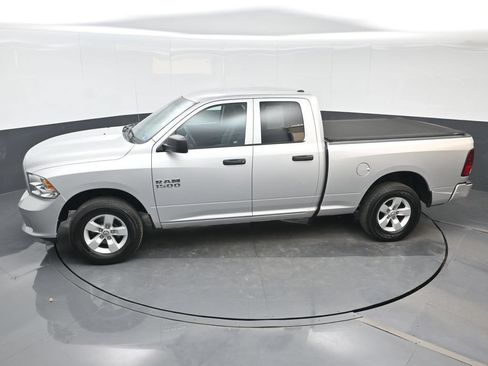 Used 2018 RAM 1500 Express AWD/4WD image 18