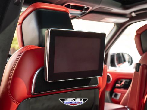 Used 2019 Land Rover Range Rover Autobiography image 23