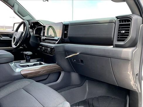 New 2026 Chevrolet Silverado 1500 RST w/ Dark Appearance Package AWD/4WD image 9