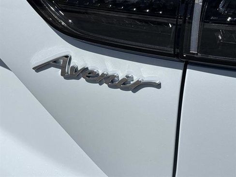 New 2026 Buick Envision Avenir AWD/4WD image 7