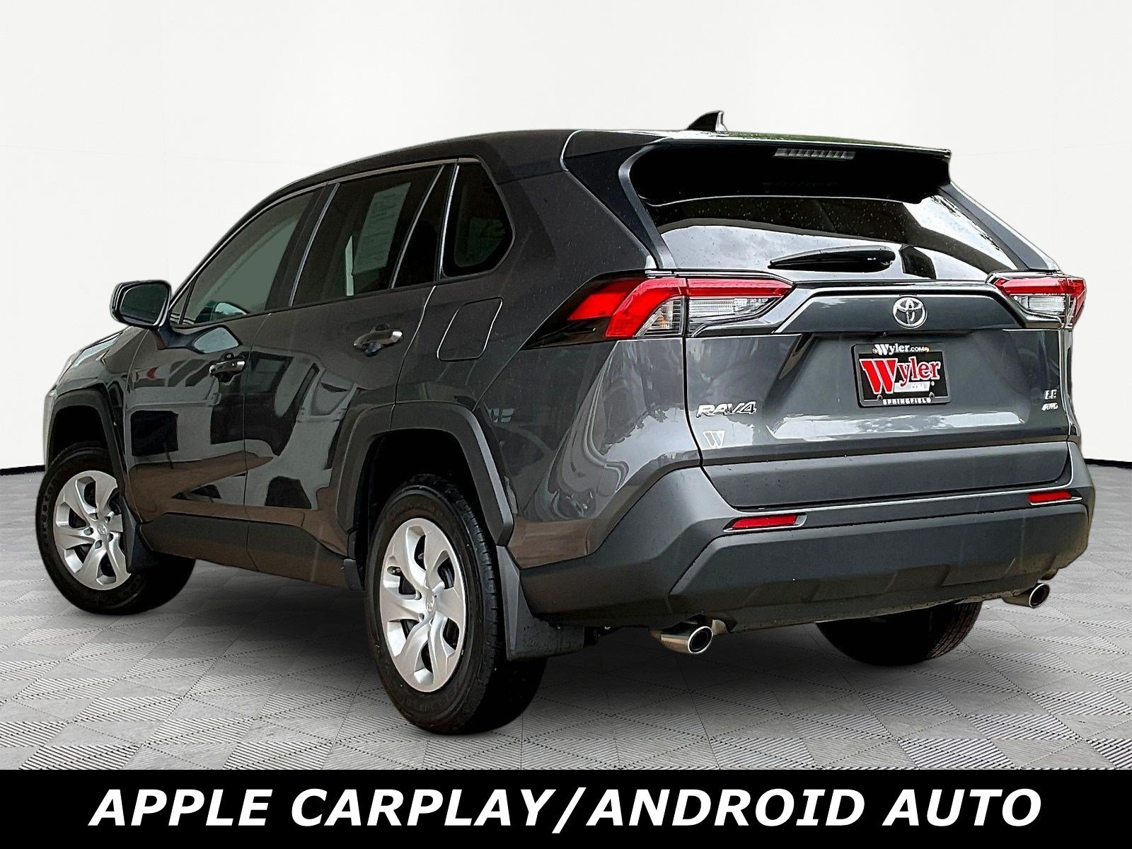 Used 2023 Toyota RAV4 LE AWD/4WD image 4