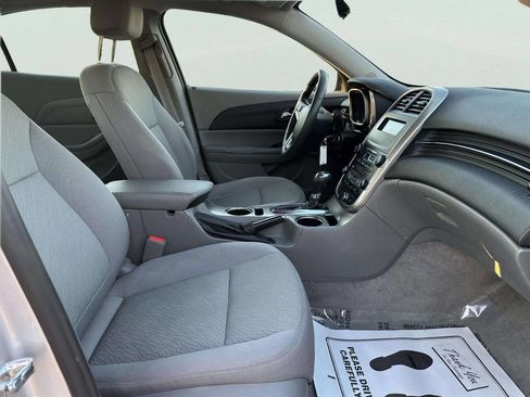 Used 2016 Chevrolet Malibu LS FWD image 19