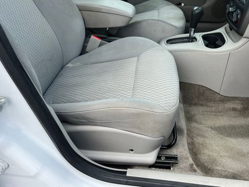 Used 2008 Chevrolet Cobalt LT image 18