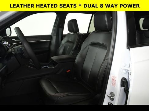 New 2025 Jeep Grand Cherokee Limited 4xe AWD/4WD image 4