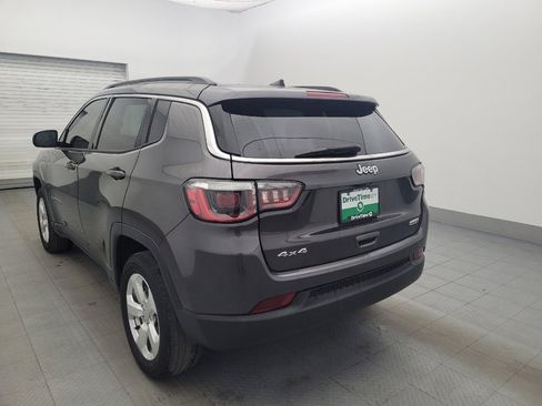 Used 2020 Jeep Compass Latitude w/ Cold Weather Group AWD/4WD image 5