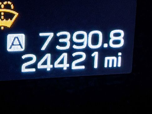 Used 2023 Subaru Outback Premium AWD/4WD image 33
