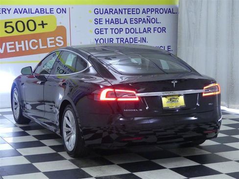 Used 2017 Tesla Model S 75D image 4