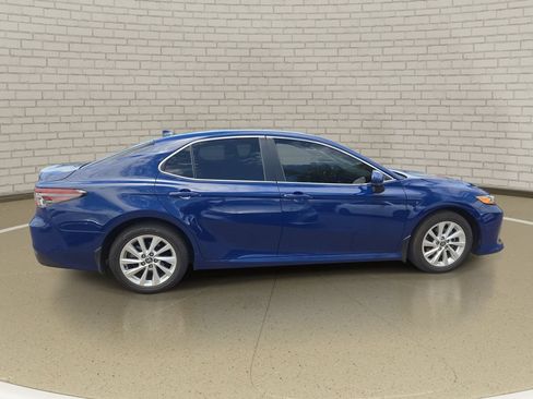 Used 2023 Toyota Camry LE w/ Protection Package (Q2) (TMS) FWD image 4