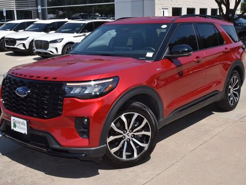 Certified 2025 Ford Explorer ST-Line RWD image 40