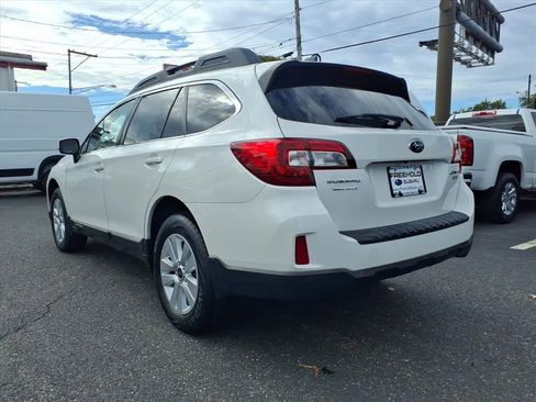 Used 2017 Subaru Outback 2.5i Premium image 19