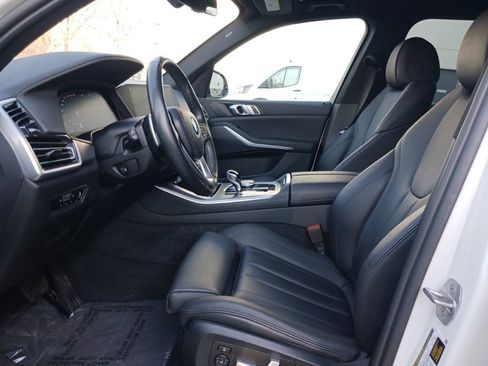 Used 2022 BMW X5 xDrive40i w/ Climate Comfort Package image 2