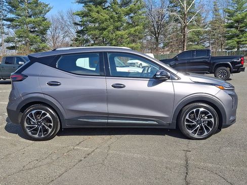 Certified 2023 Chevrolet Bolt EUV Premier w/ Super Cruise Package image 7