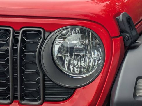 Used 2024 Jeep Wrangler Unlimited Sport AWD/4WD image 10