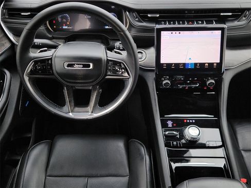 Used 2021 Jeep Grand Cherokee L Overland w/ Luxury Tech Group IV image 27