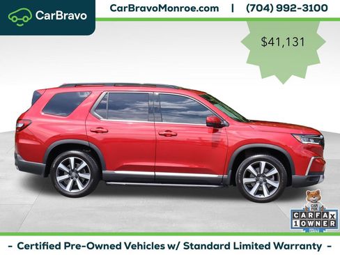 Used 2024 Honda Pilot Touring image 7