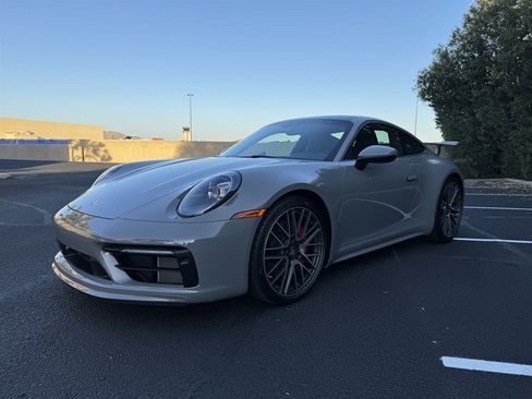 Used 2024 Porsche 911 Carrera 4S w/ Premium Package AWD/4WD image 21