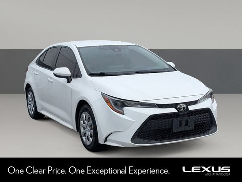 Used 2020 Toyota Corolla LE FWD image 1