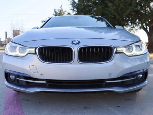 Used 2017 BMW 330i 330i image 2
