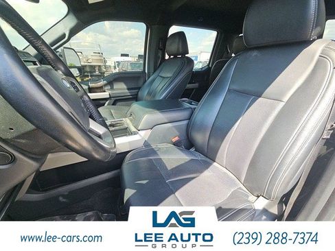 Used 2022 Ford F350 Lariat w/ Lariat Ultimate Package AWD/4WD image 4