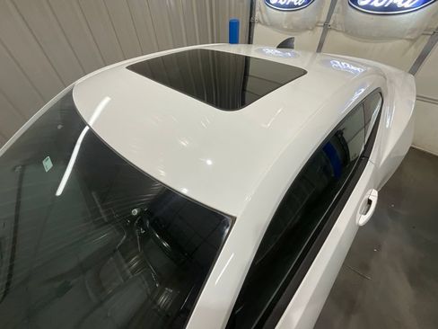 Used 2017 Chevrolet Camaro LT RWD image 9